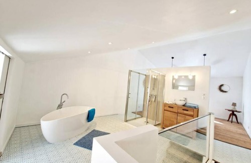 Lucon House | Le 46 Maison Centre Ville