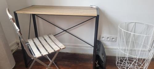 Neuvy-sur-Loire Apartment | le 52 guesthouse