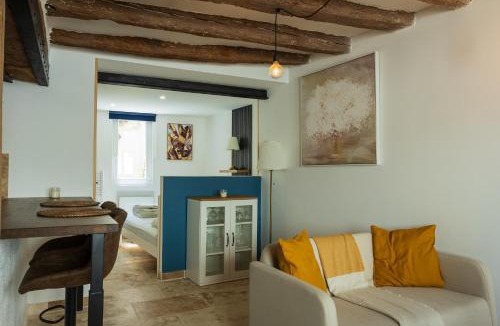Loches Apartment | Le 7 BIS Loches