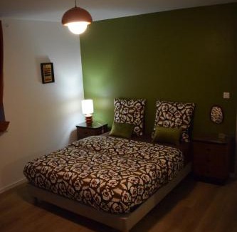 Holtzwihr Apartment | Le 70s 2 pièces proche Colmar