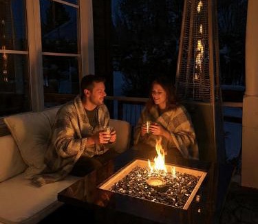Mont-Tremblant Hotel | Le 900 Tremblant Inn Café and Bistro