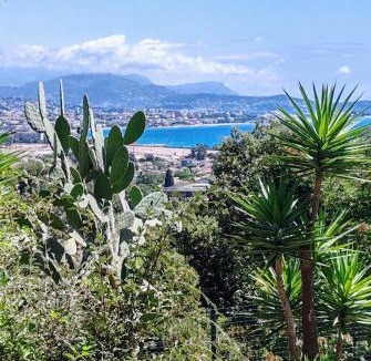 Villeneuve-Loubet Apartment | Le 95 Coté Sud