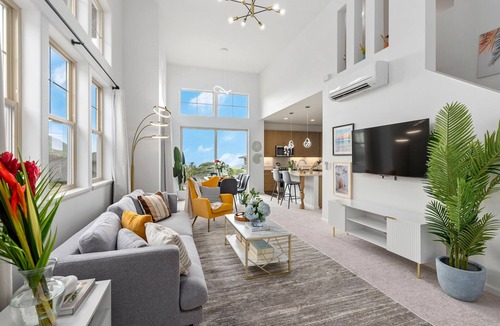 Makaha Valley House | Le'ale'a by AvantStay | Ocean + Mountain Views!