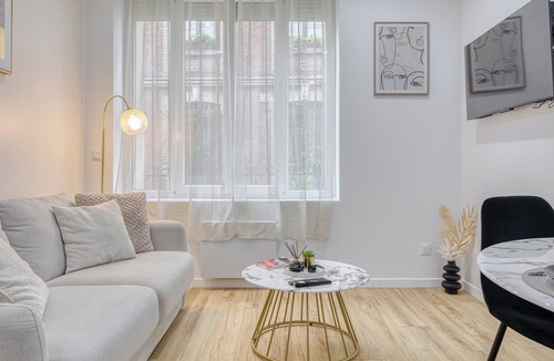 Quartier Vieux Marche-Cathedrale Apartment | Le Aurélie, charmant F2 avec baignoire balnéo !