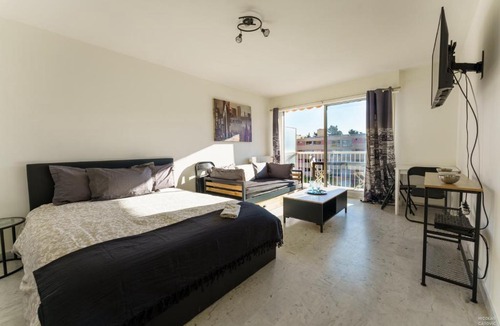 Vallauris Apartment | Le Axelle