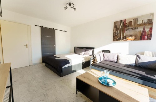 Vallauris Apartment | Le Axelle