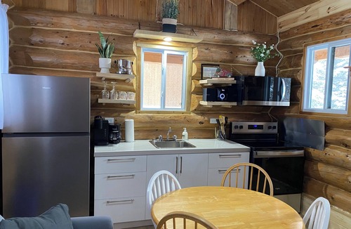 Saint-Luc-de-Bellechasse Cabin | Le Bûcheux SPA privé/Foyer 4 pers