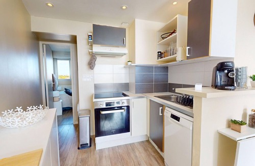 Saint-Gilles-Croix-de-Vie Apartment | Le Bateau Ivre 50 m de la Plage