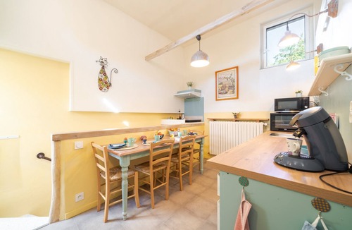 Mirabel-aux-Baronnies Apartment | Le Baiser du Soleil - Piscine Privée