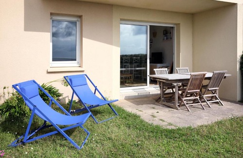 Saint-Jean-de-la-Riviere Apartment | Le balcon de Jersey - face à la mer