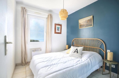 Saint-Jean-de-la-Riviere Apartment | Le balcon de Jersey - face à la mer