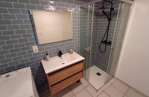 Saint-Jean-de-la-Riviere Apartment | Le balcon de Jersey - face à la mer