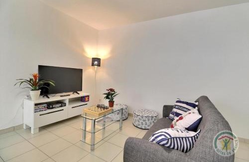 Cesson-Sevigne Apartment | Le balcon de sevigne