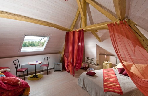 La Chapelle-sur-Loire Bed & Breakfast | Le Balcon De Loire - Curry Room: Escape and Serenity by the Loire