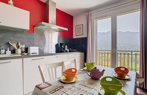 Saint-Laurent-du-Pont House | "Le Balcon de Villette": country cottage with view of the Chartreuse mountains