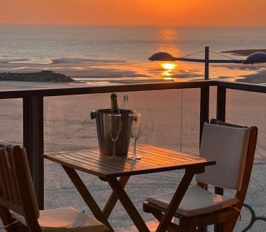 Le Portel Apartment | Le Balcon sur la mer Plage et coucher de soleil