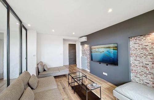 Amidonniers - Caffarelli Apartment | Le Balcon - Vue sur canal de Brienne