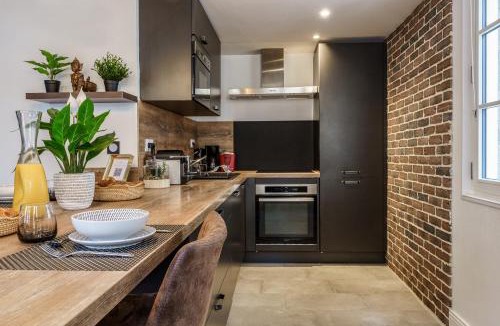 Tours City Centre Apartment | Le Baleschoux - PrestiPlace Collection