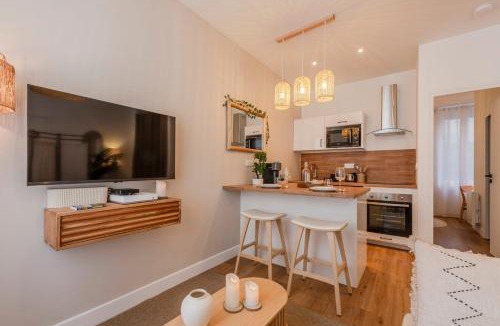 Brequerecque Apartment | Le Balinais - Proche Ville Fortifiée - Centre-Ville