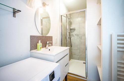 Ballan-Mire Apartment | Le Ballanais - Parking - Netflix