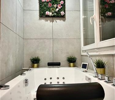 Villette Gare Apartment | Le BARABAN