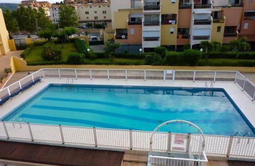 Port Rive Gauche Apartment | Le barberousse