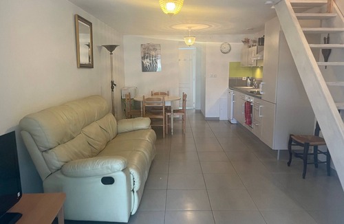 Le Barcares Villa | Le Barcarès - Charming 2BR Villa with Parking, Near Beach and Port