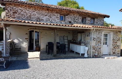 Cherves-Chatelars House | Le Barry