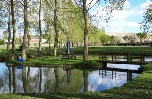 Vix Apartment | "Le Bas des Vignes" country gîte and B&B
