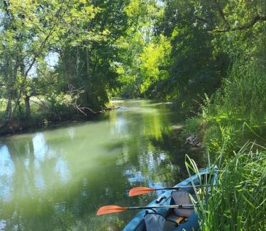 Marnay Bed & Breakfast | Le Bastion