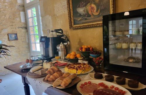 Marnay Bed & Breakfast | Le Bastion