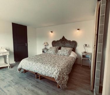 Perouges House | Le Baudran