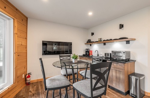 Saint-Brigitte-de-Laval Ski Chalet | LE-BELVEDERE