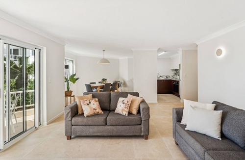 Burleigh Heads Apartment | Le Beach Apartments