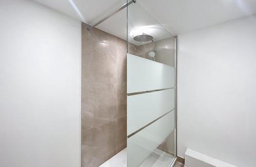 Griffon - Royale Apartment | Le BEAU LOUIS