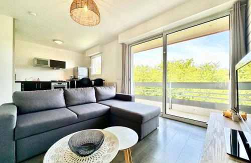 Mont-de-Marsan Apartment | Le Bel Air - Coeur de Ville - Parking & Balcon