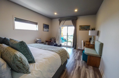 La Peche Cabin | Le Bellevue Modern Lodge