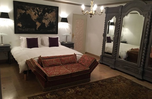Thiviers House | Le Belvedere