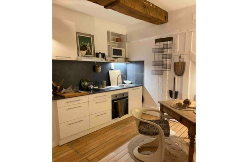 Barbatre Apartment | Le Bercail next cathedral