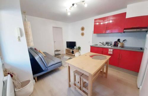 Tarbes Apartment | LE BILBAO, T2, centre-parking gratuit-terrasse
