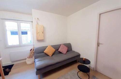 Tarbes Apartment | LE BILBAO, T2, centre-parking gratuit-terrasse