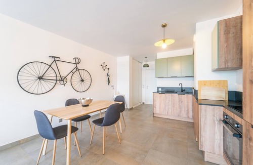 Les Puces de Saint-Ouen Apartment | Le Biron - Appartement 5 personnes