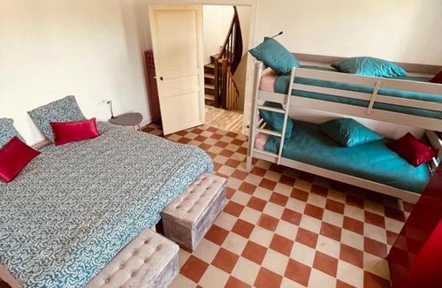 La Membrolle-sur-Longuenee Bed & Breakfast | Le bistrot de l'écluse