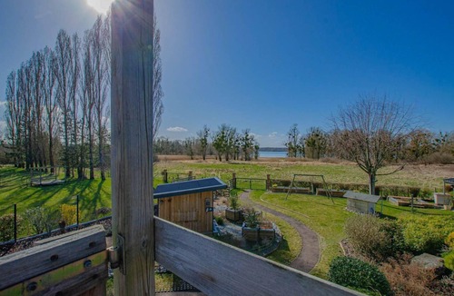 Geraudot House | Le Bivouac lake view