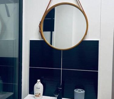 Bourges Apartment | Le Black and White studio centre-ville historique