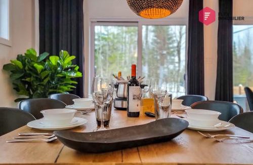 Pont-Rouge House | Le Blanc Bouleau - Chalet Spa privé Élégant Abordable - Resort près de Québec