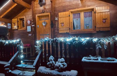 Le Bouchet-Mont-Charvin Ski Chalet | LE BLANC NORDIQUE