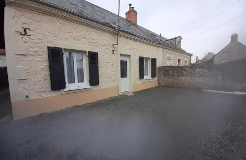 Mayet House | Le Blason du Poête