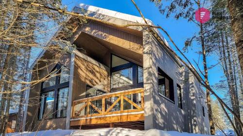 Pont-Rouge House | Le Bleu Bourgeois - Chalet 6 pers Spa privé Piscine Sauna - Resort près de Québec