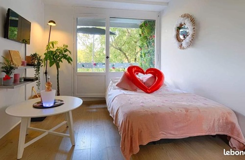 Beaux Arts-Boutonnet Apartment | Le Bleu Celeste - Montpellier - Jacuzzi Privatif et Piscine Commune